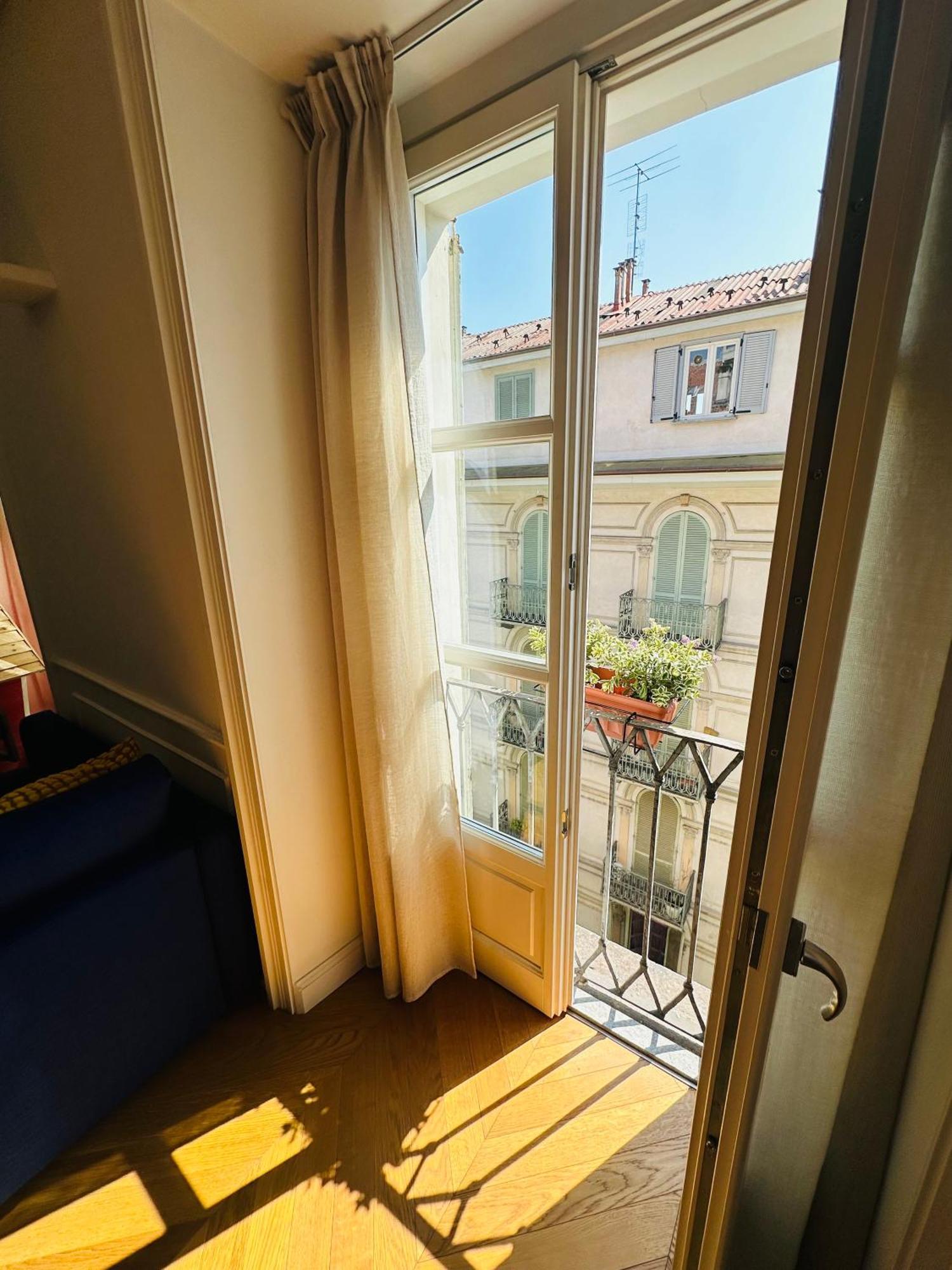Home Suite Home Turin Ngoại thất bức ảnh