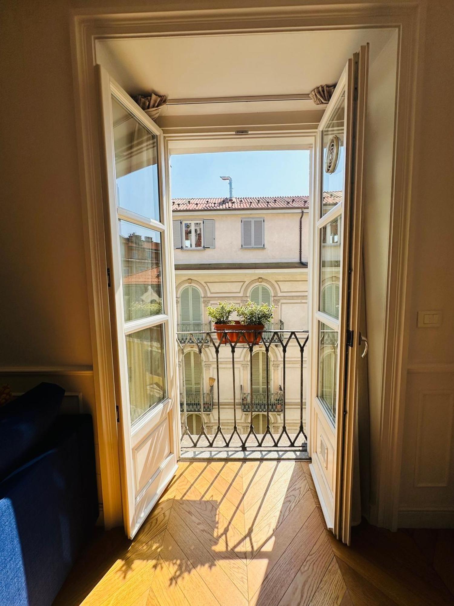 Home Suite Home Turin Ngoại thất bức ảnh